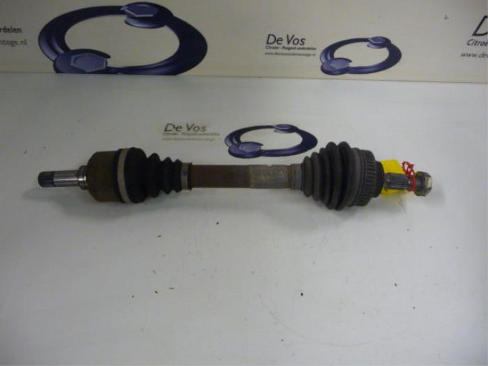 Gebruikte Steekas links-voor Citroen Xsara Picasso (CH) 1.6i 16V Prijs € 55,00 Margeregeling aangeboden door De Vos Onderdelen