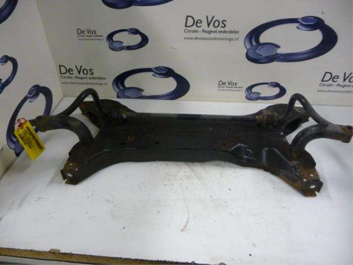Gebruikte Subframe Citroen C-Crosser Prijs € 200,00 Margeregeling aangeboden door De Vos Onderdelen