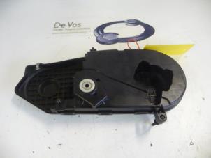 Gebruikte Distributiedeksel Citroen C5 Prijs € 45,00 Margeregeling aangeboden door De Vos Onderdelen