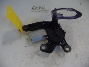 Gebruikte Motor Ruitenwisser achter Peugeot 307 SW (3H) 1.6 HDiF 110 16V Prijs € 45,00 Margeregeling aangeboden door De Vos Onderdelen