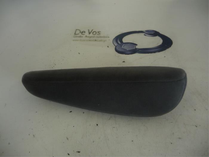 Armleuning van een Citroen C8 2007