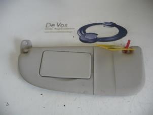 Gebruikte Zonneklep Peugeot 206 (2A/C/H/J/S) 1.6 16V Prijs € 25,00 Margeregeling aangeboden door De Vos Onderdelen