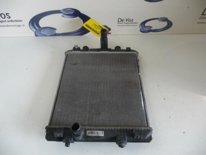 Gebruikte Radiateur Peugeot 107 1.0 12V Prijs € 55,00 Margeregeling aangeboden door De Vos Onderdelen