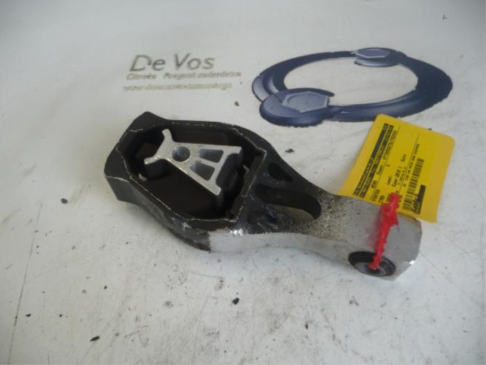 Gebruikte Motorsteun Citroen C4 Picasso (3D/3E) 1.6 16V eTHP Prijs € 35,00 Margeregeling aangeboden door De Vos Onderdelen