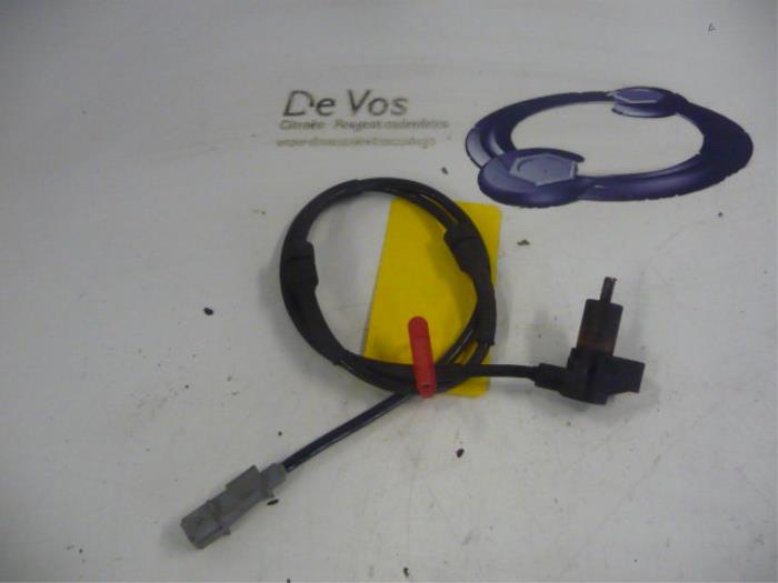Gebruikte ABS Sensor Peugeot 607 (9D/U) 2.2 HDi 16V FAP Prijs € 25,00 Margeregeling aangeboden door De Vos Onderdelen