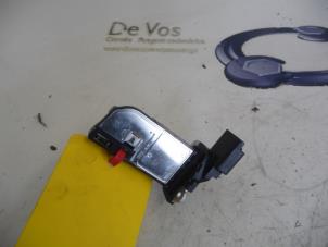 Gebruikte Luchthoeveelheidsmeter Peugeot 3008 Prijs € 70,00 Margeregeling aangeboden door De Vos Onderdelen