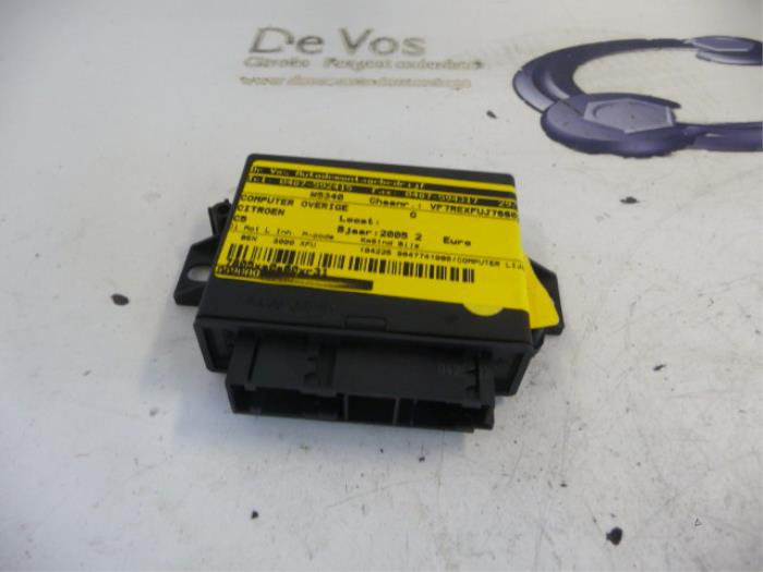 Gebruikte Computer Diversen Citroen C5 II Break (RE) 3.0 V6 24V Prijs € 70,00 Margeregeling aangeboden door De Vos Onderdelen