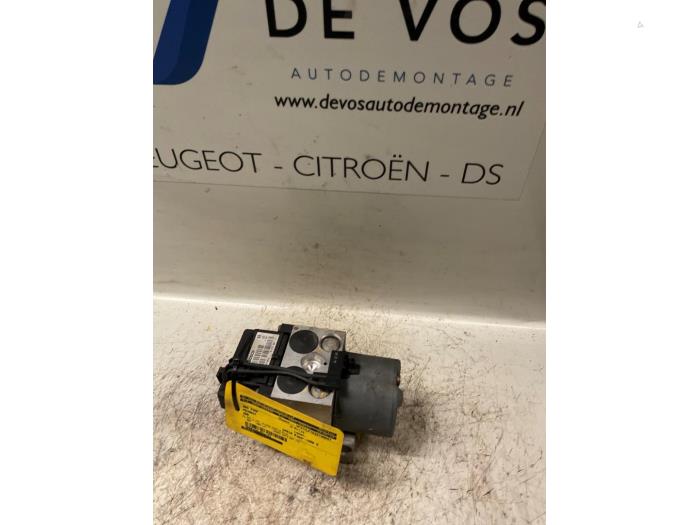 Gebruikte ABS Pomp Peugeot 306 (7A/C/S) 1.8i 16V Prijs € 90,00 Margeregeling aangeboden door De Vos Onderdelen