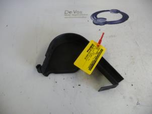 Gebruikte Distributiedeksel Peugeot Partner 1.9D Prijs € 10,00 Margeregeling aangeboden door De Vos Onderdelen