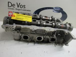 Gebruikte Cilinderkop Peugeot 607 Prijs € 450,00 Margeregeling aangeboden door De Vos Autodemontagebedrijf