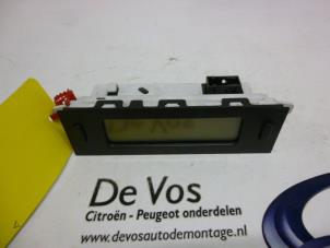 Gebruikte Display Interieur Citroen C8 (EA/EB) 2.0 HDi 16V Prijs € 70,00 Margeregeling aangeboden door De Vos Onderdelen