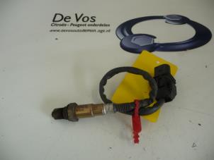 Gebruikte Lambda Sonde Peugeot 508 (8D) 2.0 Hybrid4 16V Prijs € 55,00 Margeregeling aangeboden door De Vos Onderdelen