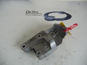 Gebruikte Motorrubber Peugeot 508 (8D) 2.0 Hybrid4 16V Prijs € 35,00 Margeregeling aangeboden door De Vos Onderdelen