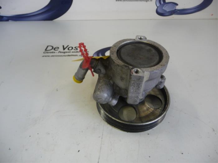 Gebruikte Pomp Servo Citroen Berlingo 1.6 Hdi 75 16V Phase 1 Prijs € 90,00 Margeregeling aangeboden door De Vos Onderdelen