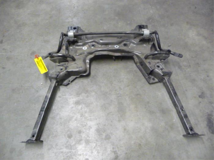 Subframe van een Citroën C3 Picasso (SH) 1.4 16V VTI 95 2013