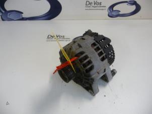 Gebruikte Dynamo Peugeot 307 (3A/C/D) 1.6 16V Prijs € 55,00 Margeregeling aangeboden door De Vos Onderdelen