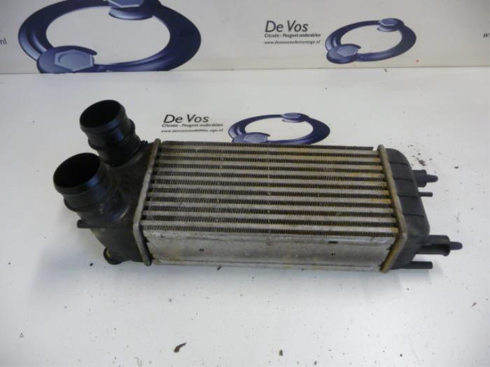Gebruikte Intercooler Citroen C5 III Tourer (RW) 1.6 16V THP 155 Prijs € 90,00 Margeregeling aangeboden door De Vos Onderdelen