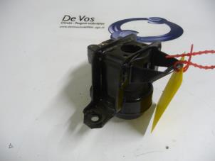 Gebruikte Motorsteun Peugeot 108 1.0 12V Prijs € 90,00 Margeregeling aangeboden door De Vos Onderdelen