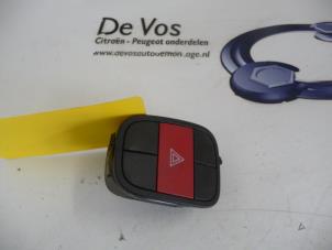 Gebruikte Schakelaar Citroen Nemo Prijs € 15,00 Margeregeling aangeboden door De Vos Onderdelen