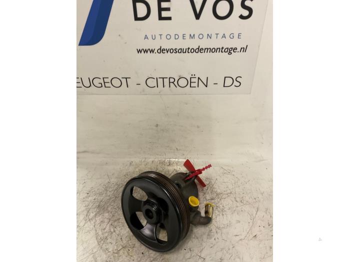 Gebruikte Pomp Servo Citroen Xsara (N1) 1.9TD X,SX,Exclusive Prijs € 70,00 Margeregeling aangeboden door De Vos Onderdelen