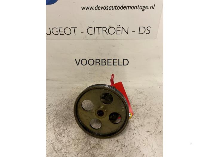 Gebruikte Pomp Servo Peugeot 306 (7B) 1.4 SL,SR Prijs € 70,00 Margeregeling aangeboden door De Vos Onderdelen