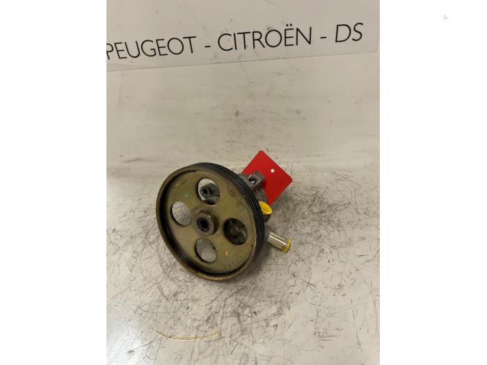 Gebruikte Servopomp Peugeot 306 (7A/C/S) 1.6i XR,XT,ST Prijs € 70,00 Margeregeling aangeboden door De Vos Onderdelen