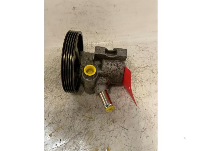 Gebruikte Stuurpomp Peugeot 306 Break (7E) 1.6i XR,XT,ST Prijs € 70,00 Margeregeling aangeboden door De Vos Onderdelen
