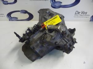 Gebruikte Versnellingsbak Peugeot 206 PLUS Prijs € 450,00 Margeregeling aangeboden door De Vos Onderdelen