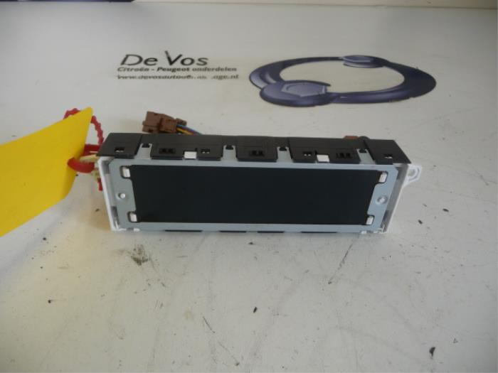 Gebruikte Display Interieur Citroen C3 Picasso (SH) 1.6 16V VTI 120 Prijs € 80,00 Margeregeling aangeboden door De Vos Onderdelen