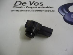 Gebruikte PDC Sensor Citroen C4 Cactus (0B/0P) 1.6 Blue Hdi 100 Prijs € 35,00 Margeregeling aangeboden door De Vos Autodemontagebedrijf