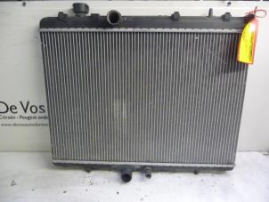 Gebruikte Radiateur Peugeot 407 (6D) 2.0 HDiF 16V Prijs € 55,00 Margeregeling aangeboden door De Vos Onderdelen