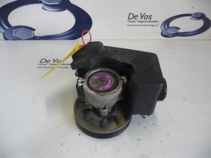 Gebruikte Servopomp Peugeot 206 (2A/C/H/J/S) 1.4 XR,XS,XT,Gentry Prijs € 70,00 Margeregeling aangeboden door De Vos Onderdelen