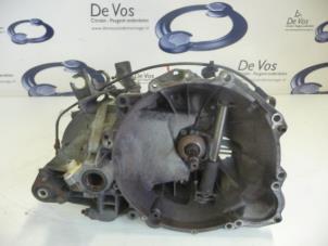 Gebruikte Versnellingsbak Peugeot Boxer Prijs € 650,00 Margeregeling aangeboden door De Vos Autodemontagebedrijf