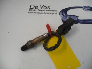 Gebruikte Lambda Sonde Peugeot 207 Prijs € 45,00 Margeregeling aangeboden door De Vos Onderdelen