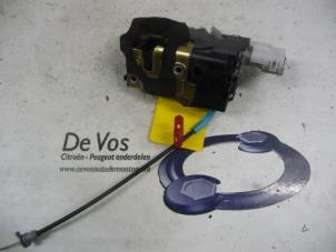 Gebruikte Deurslot Mechaniek 4Deurs links-achter Citroen C6 (TD) 2.7 HDiF V6 24V Prijs € 35,00 Margeregeling aangeboden door De Vos Autodemontagebedrijf