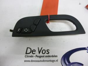 Gebruikte Schakelaar Stoelverstelling Citroen C6 (TD) 2.2 HdiF 16V Prijs € 55,00 Margeregeling aangeboden door De Vos Autodemontagebedrijf