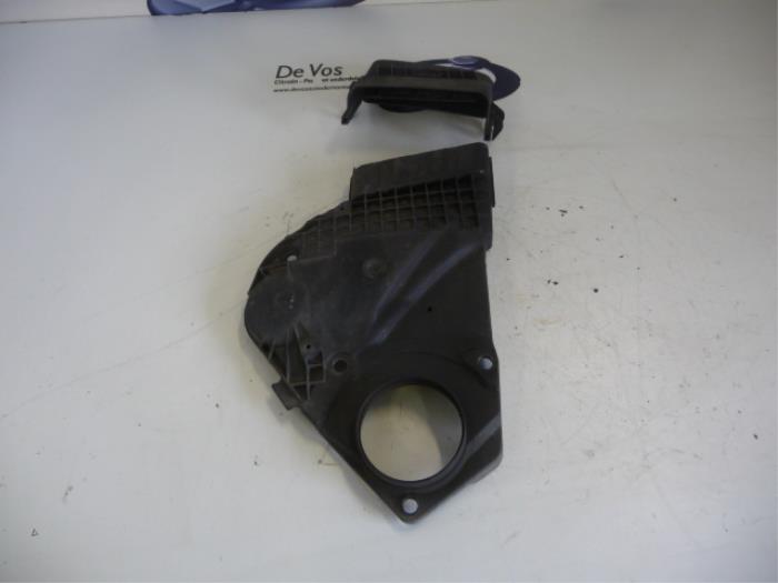 Gebruikte Distributiedeksel Peugeot 206 (2A/C/H/J/S) 1.4 XR,XS,XT,Gentry Prijs € 20,00 Margeregeling aangeboden door De Vos Onderdelen
