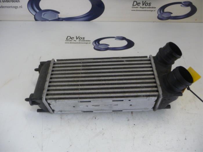 Gebruikte Intercooler Peugeot 308 Prijs € 80,00 Margeregeling aangeboden door De Vos Onderdelen