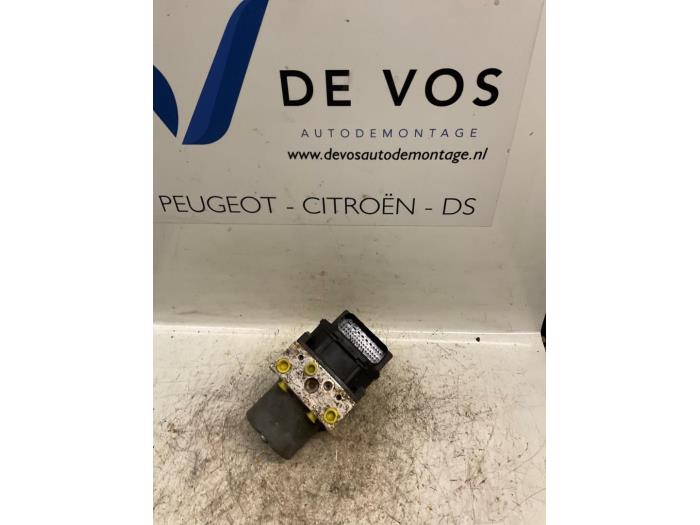 Gebruikte ABS Pomp Citroen C8 (EA/EB) 2.0 HDi 16V Prijs € 90,00 Margeregeling aangeboden door De Vos Onderdelen