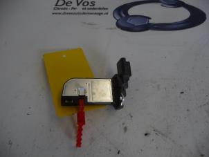Gebruikte Luchthoeveelheidsmeter Citroen DS3 Prijs € 55,00 Margeregeling aangeboden door De Vos Onderdelen