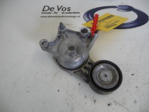 Gebruikte Spanrol Multiriem Citroen DS3 Prijs € 20,00 Margeregeling aangeboden door De Vos Onderdelen