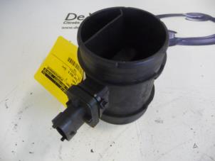 Gebruikte Luchthoeveelheidsmeter Peugeot Bipper Prijs € 80,00 Margeregeling aangeboden door De Vos Onderdelen