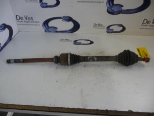 Gebruikte Steekas rechts-voor Citroen Berlingo Prijs € 80,00 Margeregeling aangeboden door De Vos Onderdelen