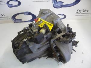 Gebruikte Versnellingsbak Peugeot 307 Prijs € 550,00 Margeregeling aangeboden door De Vos Onderdelen
