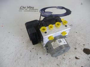 Gebruikte ABS Pomp Peugeot 308 Prijs € 135,00 Margeregeling aangeboden door De Vos Onderdelen