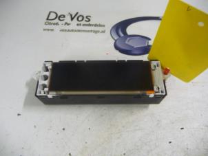 Gebruikte Display Interieur Peugeot Expert Prijs € 70,00 Margeregeling aangeboden door De Vos Onderdelen