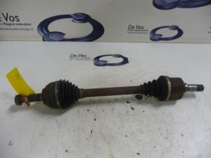 Gebruikte Aandrijfas links-voor Citroen C5 Prijs € 80,00 Margeregeling aangeboden door De Vos Onderdelen