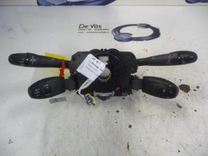 Gebruikte Combischakelaar Stuurkolom Citroen C3 Picasso Prijs € 135,00 Margeregeling aangeboden door De Vos Onderdelen