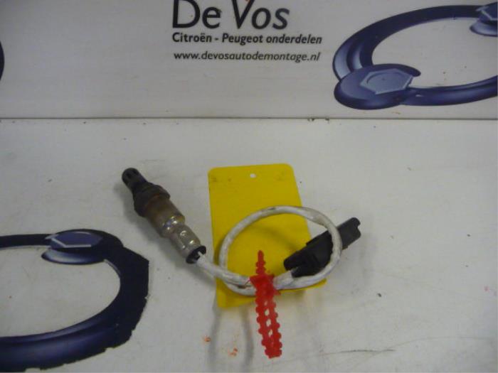 Gebruikte Lambda Sonde Citroen C3 (SC) 1.2 VTi 82 12V Prijs € 55,00 Margeregeling aangeboden door De Vos Onderdelen