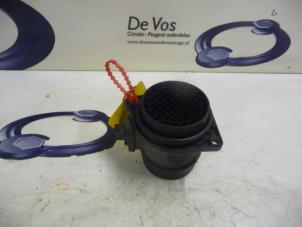 Gebruikte Luchthoeveelheidsmeter Peugeot 208 Prijs € 55,00 Margeregeling aangeboden door De Vos Onderdelen